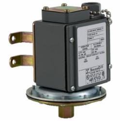 Square D 9016GAW21F VACUUM SWITCH 480VAC 10 AMP G +OPTIONS,-10 to 185deg.F (-23 to 85deg.C),0 to 28.3,1/2 -14 NPT (internal) Conduit Connection,1/4 -18 NPTF (internal),100 psi,100 psi,2(NC-NO) DPDT Form ZZ snap action silver nickel contacts,<= 120 cyc/mn -10...185 deg.F,Hydraulic Oil, Noncorrosive Liquids, Air and Noncorrosive Gas,NEMA 4/4X/13,UL Listed File E12443 CCN NOWT - CSA Certified File LR25490 - CE Marked,Water tight, Dust tight, Oil tight and Corrosion Resistant (Indoor/Outdoor),control circuit,electromechanical vacuum switch,regulation between two thresholds