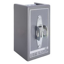 Square D 2510KF2 MANUAL SWITCH 600VAC K+OPTIONS,2HP@115VAC - 7.5HP@230VAC - 10HP@460/575VAC,3-Phase,30A,3P,600VAC/230VDC,Flush,K,Non-Reversing Manual Switch,Provides manual ON/OFF control of single or three phase AC motors where overload protection is not